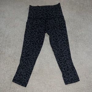 Athleta - Salutation II Capri